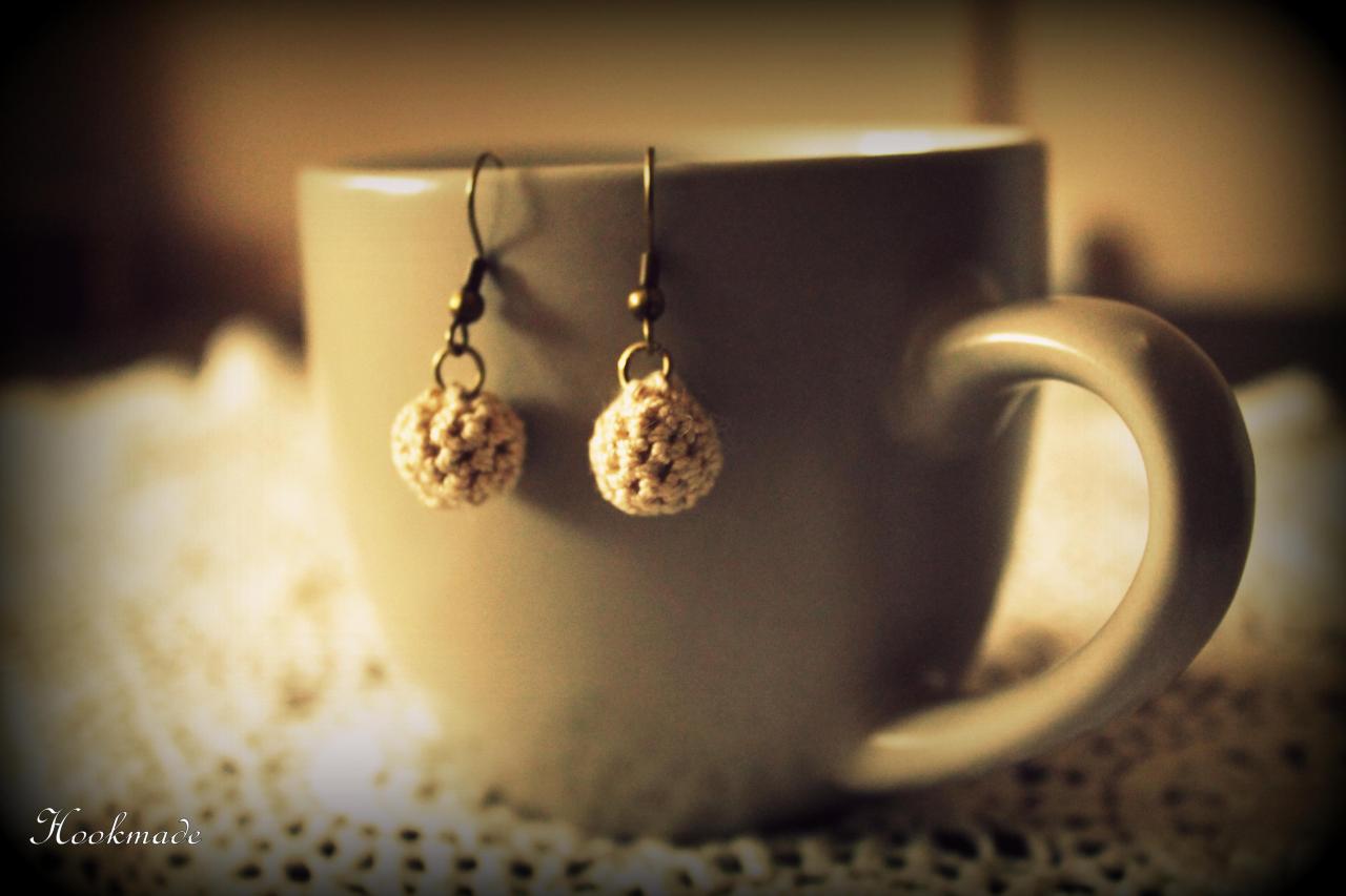 'mini Balls' Crocheted Earrings (beige)